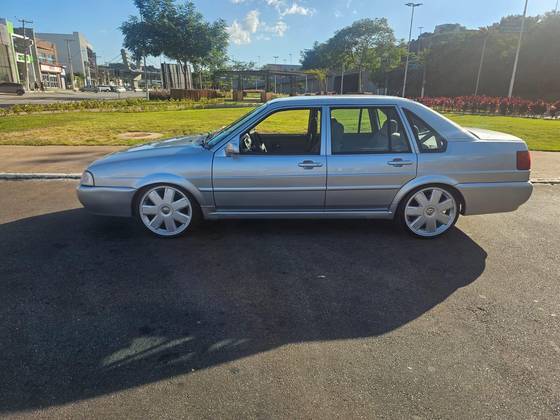 VOLKSWAGEN SANTANA 2.0 MI 8V GASOLINA 4P MANUAL VOLKSWAGEN SANTANA 2.0 MI 8V GASOLINA 4P MANUAL